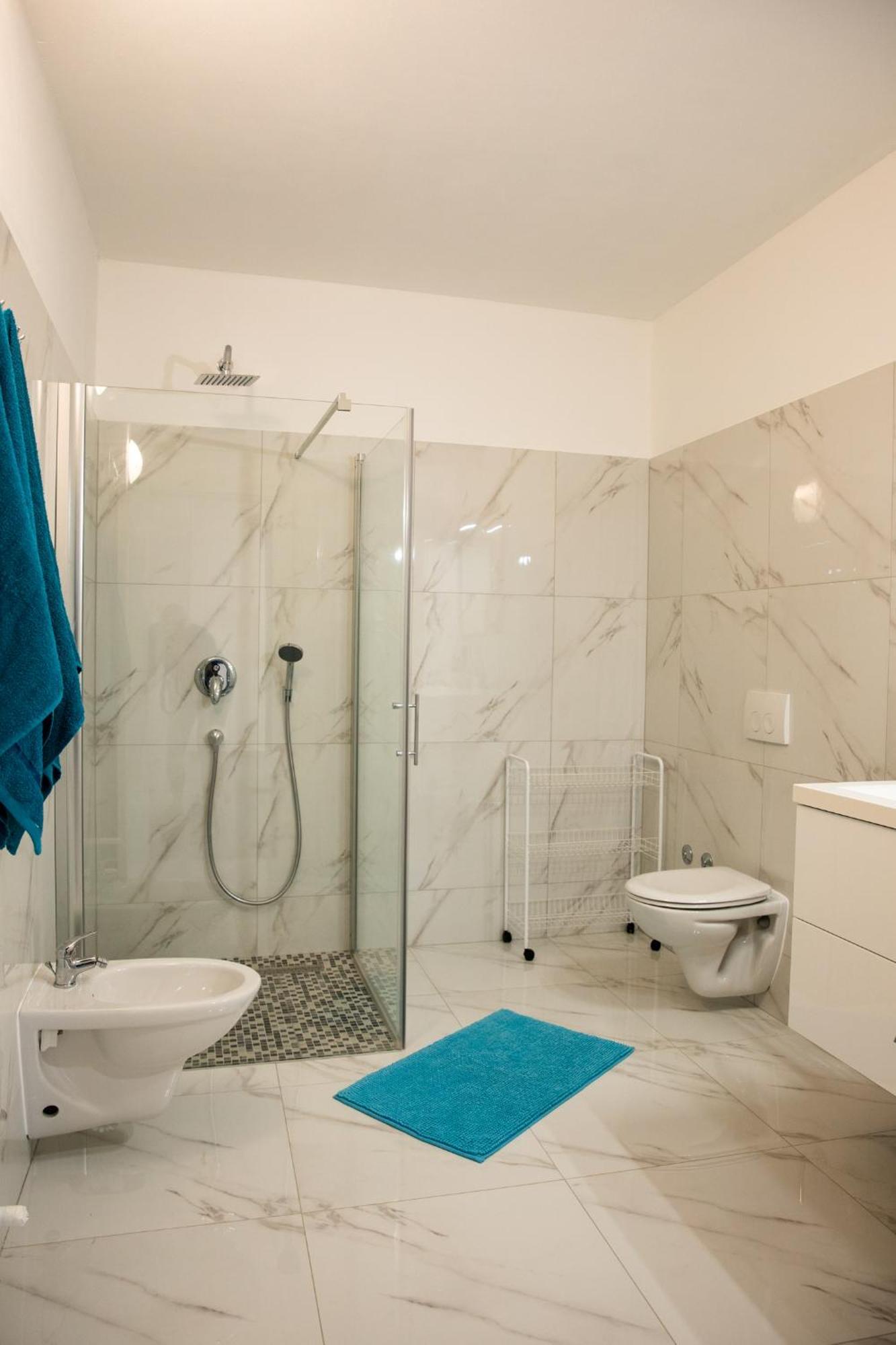 Apartments Lucy โรวีน ห้อง รูปภาพ