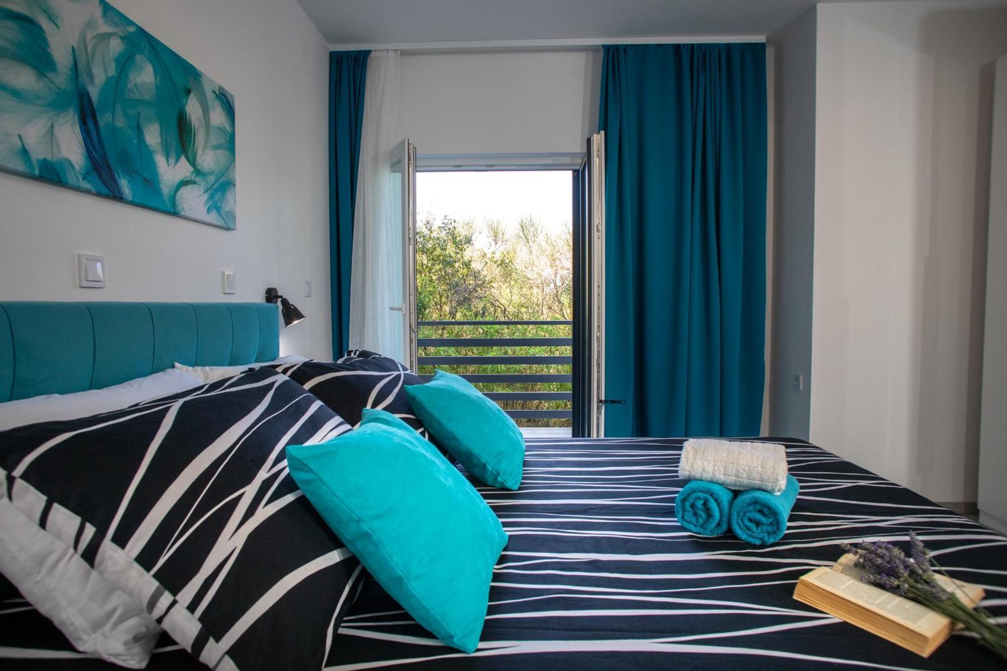 Apartments Lucy โรวีน ห้อง รูปภาพ
