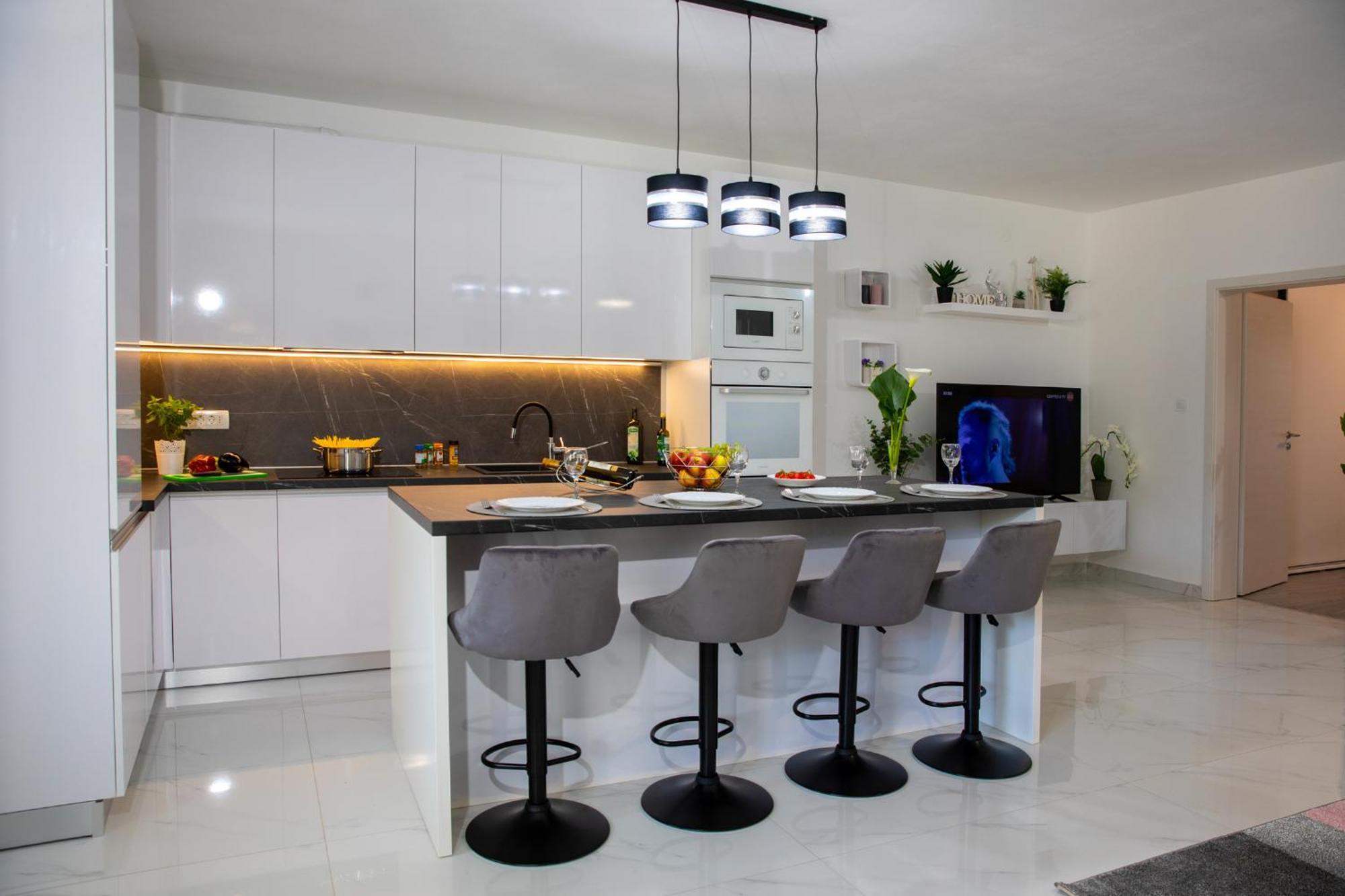 Apartments Lucy โรวีน ห้อง รูปภาพ