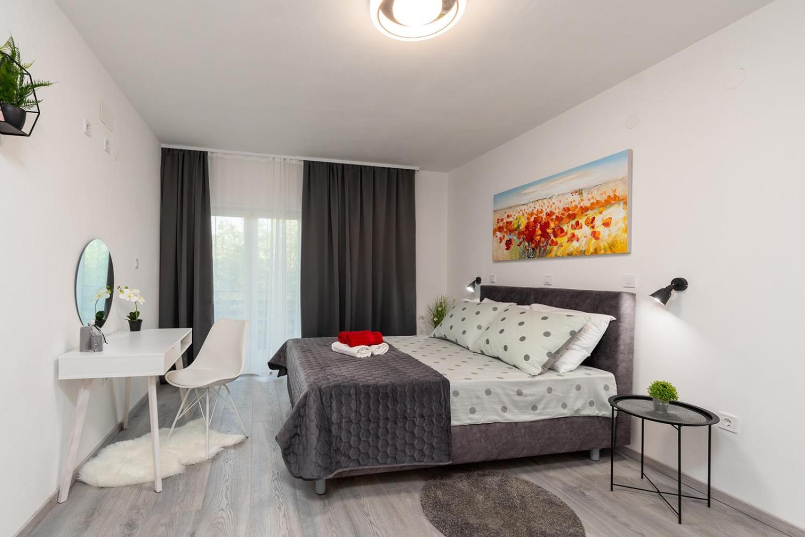 Apartments Lucy โรวีน ห้อง รูปภาพ