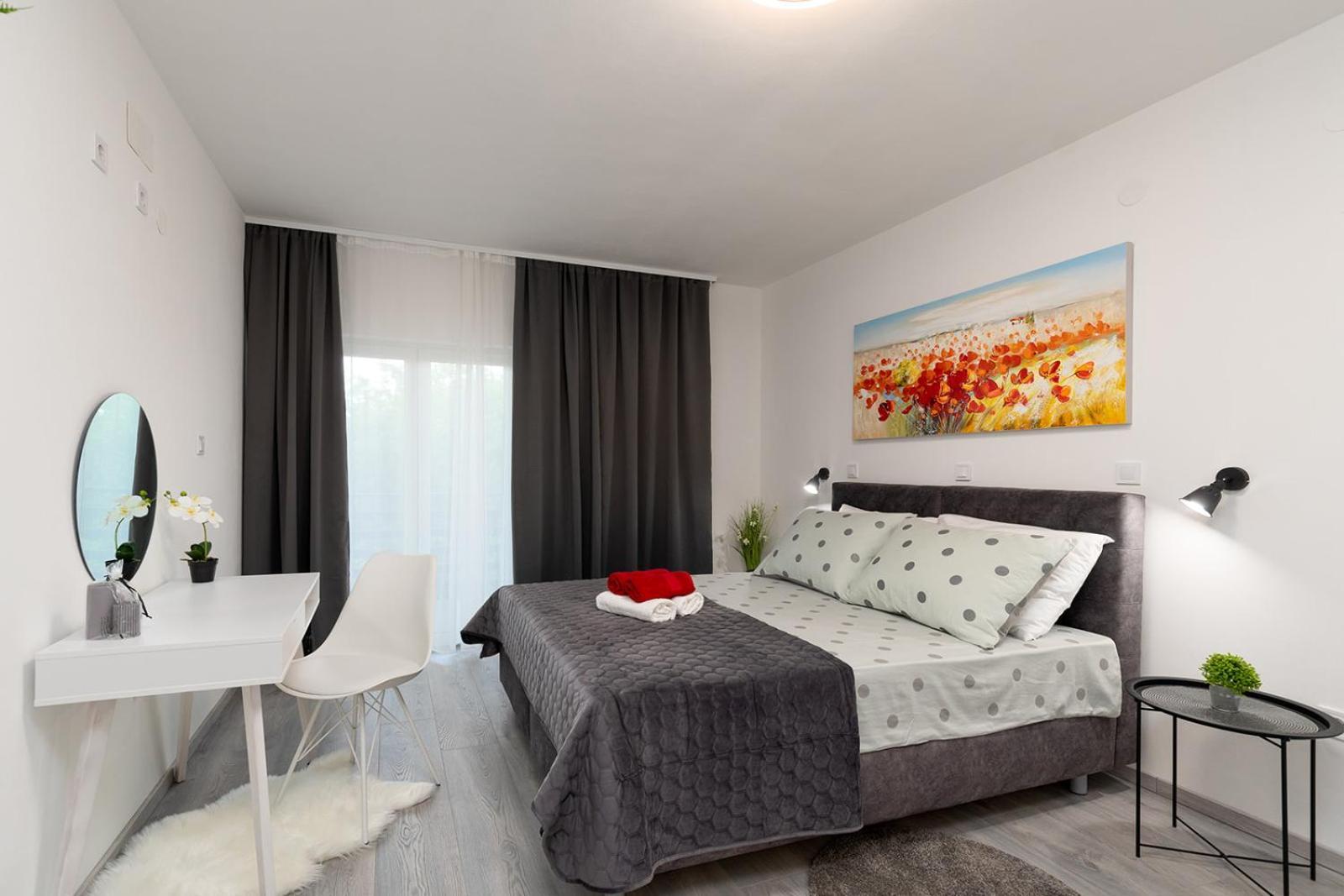 Apartments Lucy โรวีน ห้อง รูปภาพ